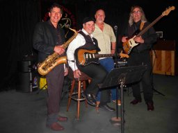 BB 07 LOOKING GOOD _2_